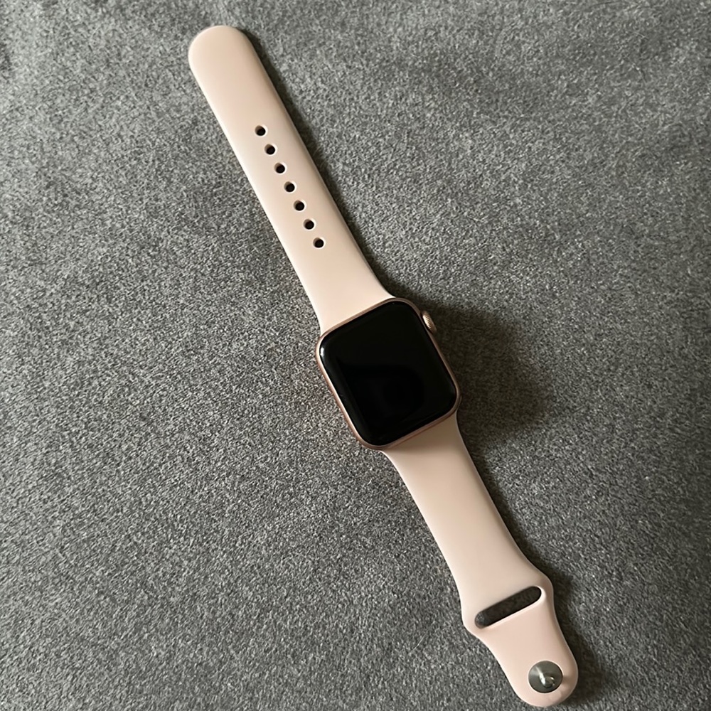 Apple Watch Series 5 GPS + cellular